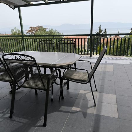 Apartment Jadranka Brist Exteriör bild