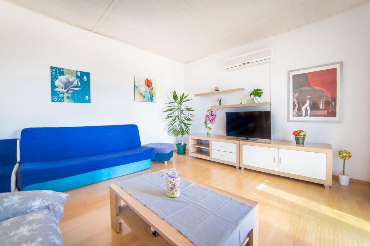 Apartment Jadranka Brist Exteriör bild